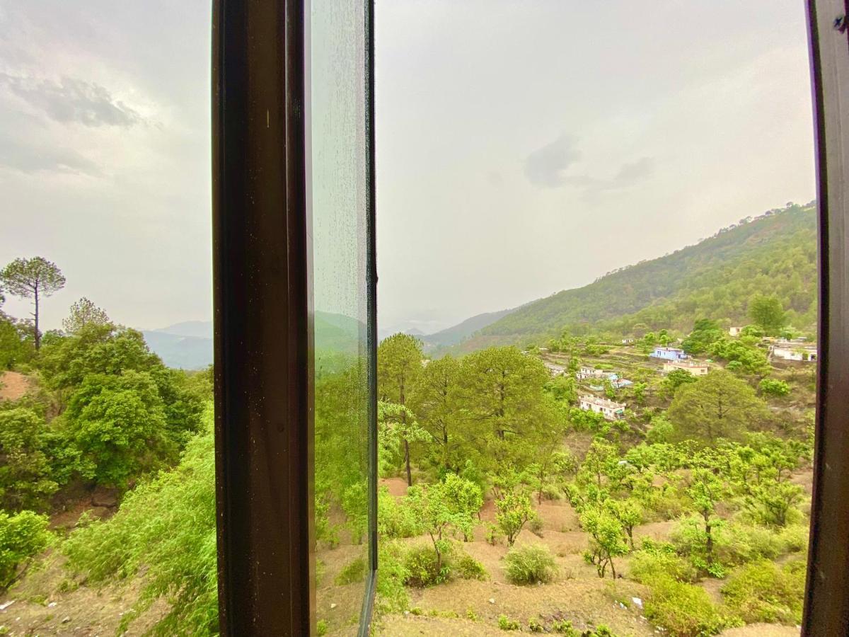 Hotel Kavita Palace ลันส์โดว์นี ภายนอก รูปภาพ