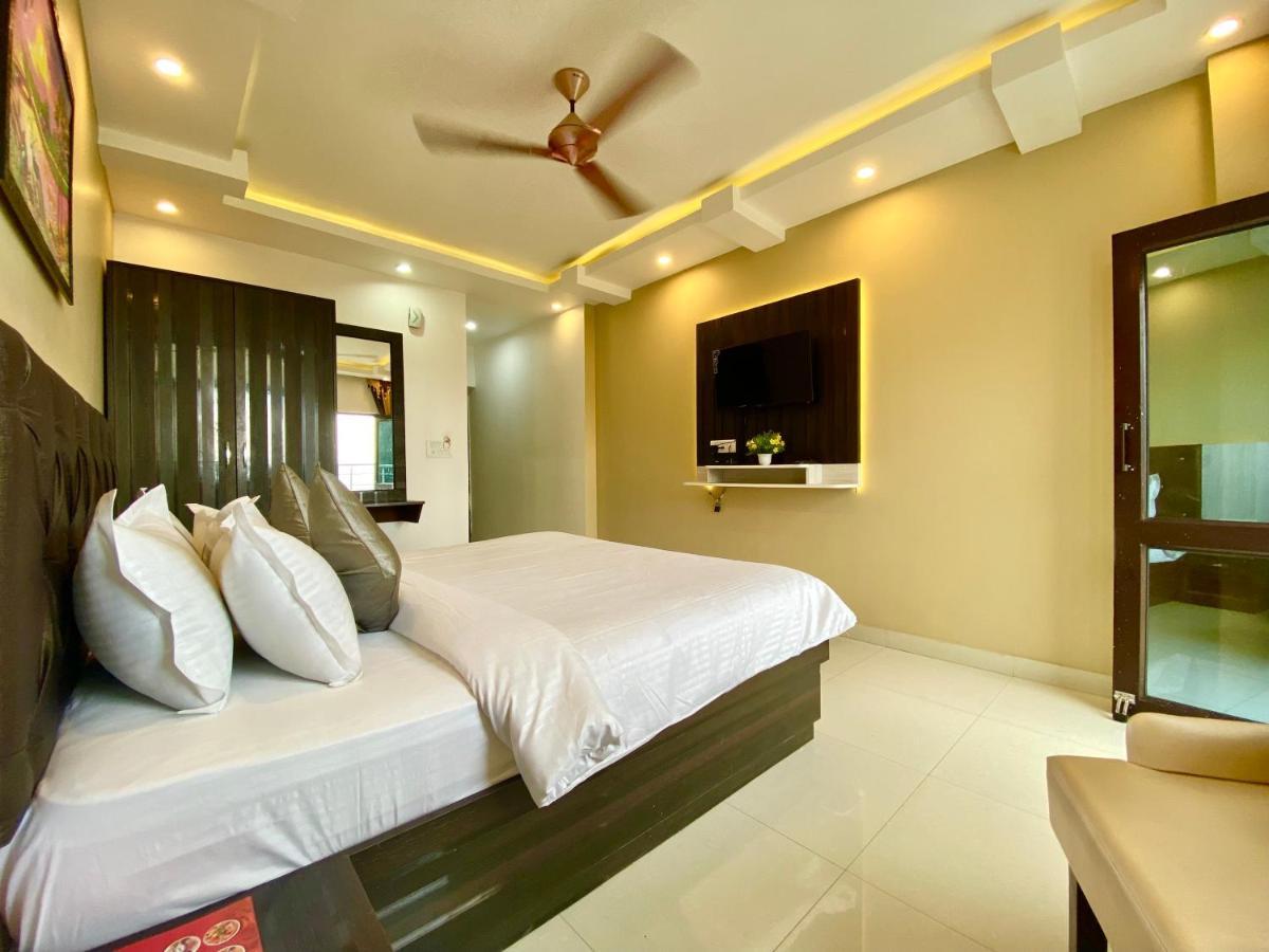 Hotel Kavita Palace ลันส์โดว์นี ภายนอก รูปภาพ